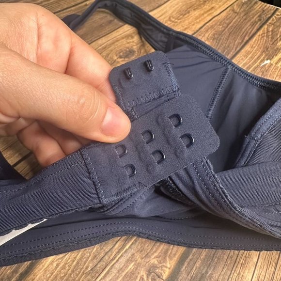 Lululemon All Day Breeze Bra NWT Size 8 (TRNV) - Picture 9 of 14